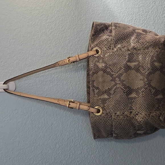 MICHAEL KORS Jet Set Tote Python Print - Picture 8 of 16